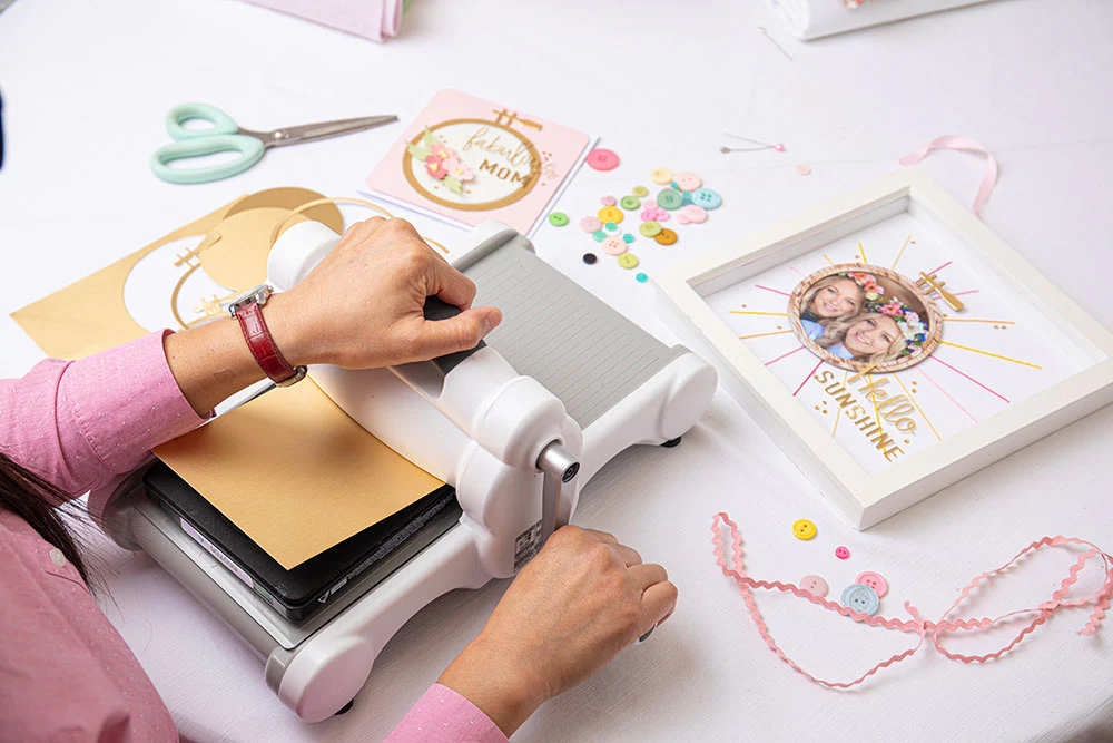 Sizzix Bigz Die - Embroidery Hoop by Eileen Hull - Image 5